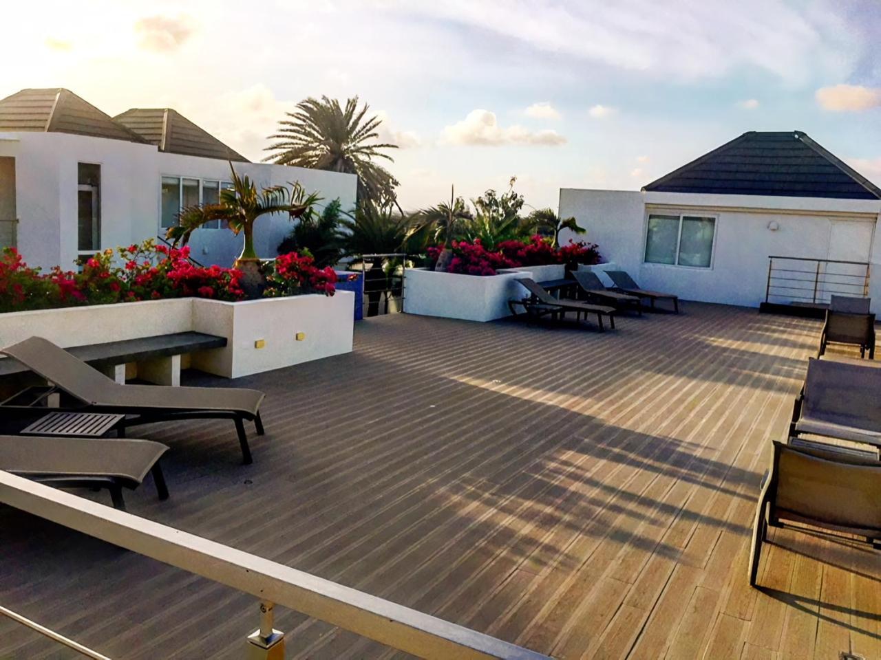 Ocean Z Boutique Hotel Palm Beach Luaran gambar