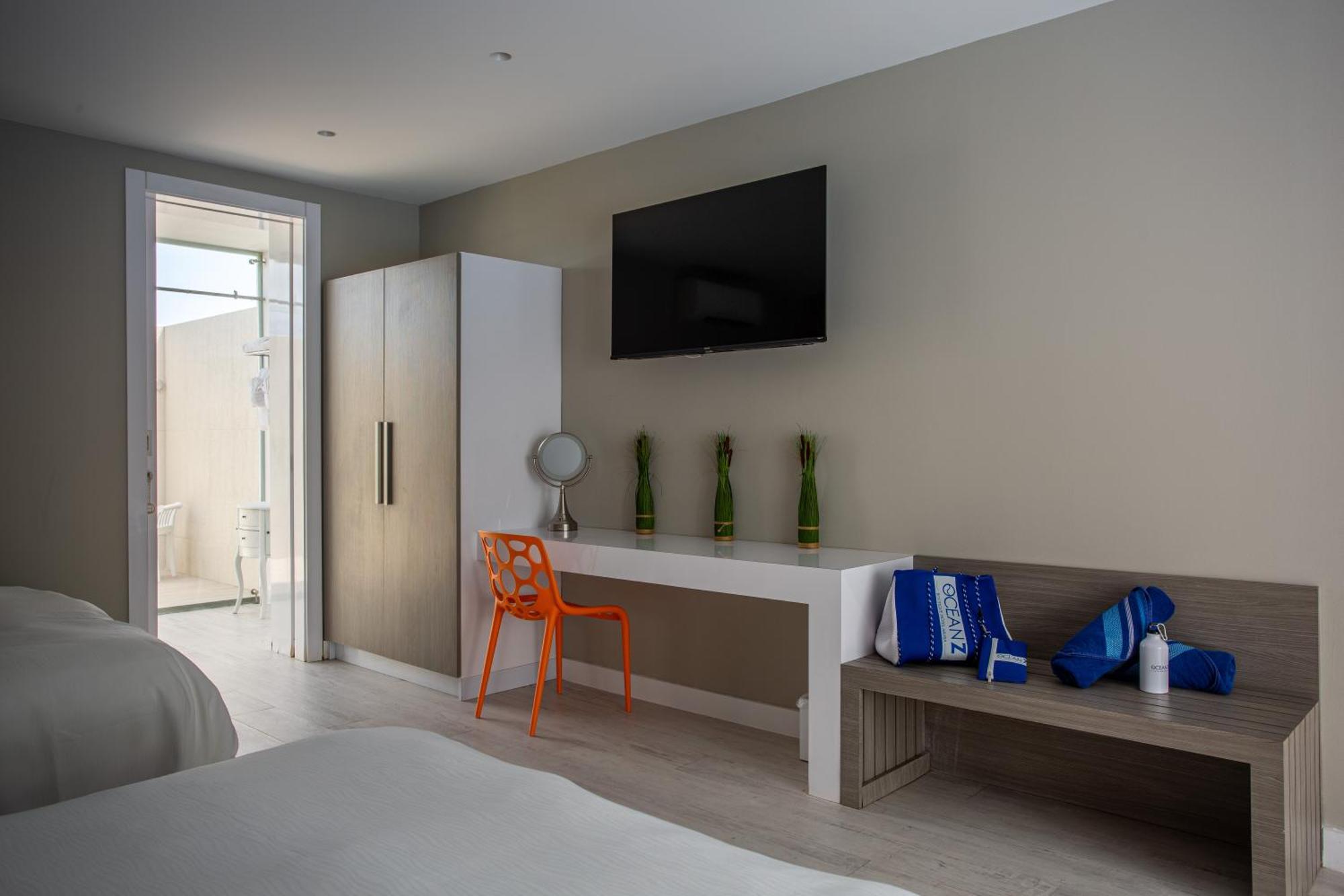Ocean Z Boutique Hotel Palm Beach Luaran gambar