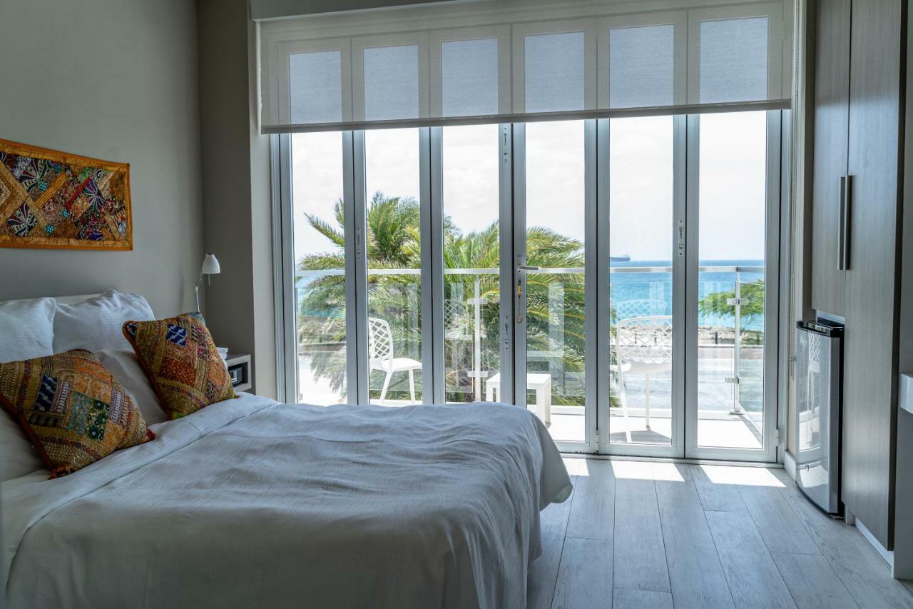 Ocean Z Boutique Hotel Palm Beach Luaran gambar